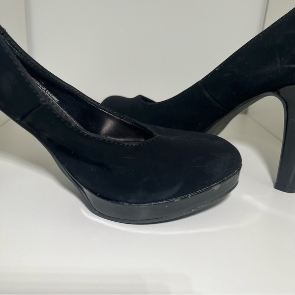 Black Suede Maurice’s Heels - Picture 4 of 7